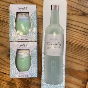 Brumate Winesulator 25 oz with two matching tumblers- sage green NIB new!